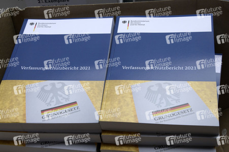 Bundespressekonferenz Vorstellung des Verfassungsschutzberichts 2021 in Berlin