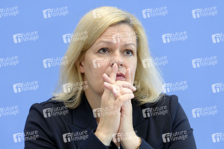Bundespressekonferenz Vorstellung des Verfassungsschutzberichts 2021 in Berlin