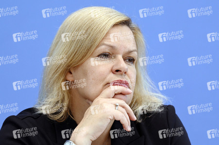 Bundespressekonferenz Vorstellung des Verfassungsschutzberichts 2021 in Berlin
