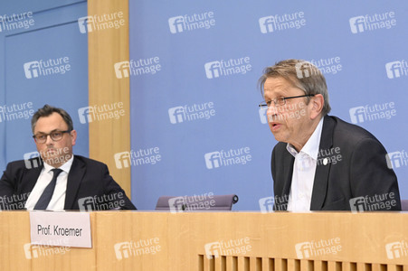 Bundespressekonferenz Vorbereitung auf Herbst/Winter 2022/23 in Berlin