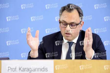 Bundespressekonferenz Vorbereitung auf Herbst/Winter 2022/23 in Berlin