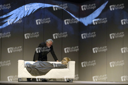 Theaterprobe 'Hokuspokus' in Berlin