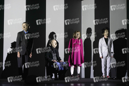 Theaterprobe 'Hokuspokus' in Berlin