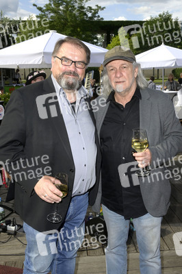 Jubiläumsfest 30 Jahre Bar jeder Vernunft und 20 Jahre Tipi am Kanzleramt in Berlin