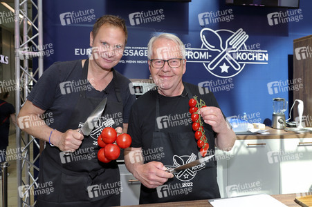 Stars kochen für den Guten Zweck - Charity-Koch-Challenge in Hamburg