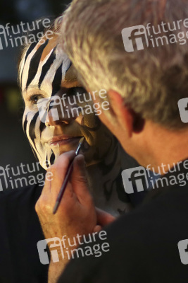 Jörg Düsterwald Bodyart Live-Performance im Erlebnis-Zoo Hannover