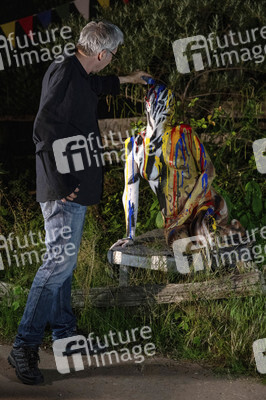 Jörg Düsterwald Bodyart Live-Performance im Erlebnis-Zoo Hannover