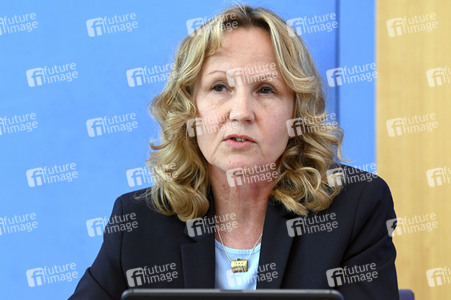 Bundespressekonferenz Gesetzesentwürfe in Berlin