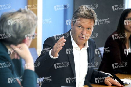 Bundespressekonferenz Gesetzesentwürfe in Berlin
