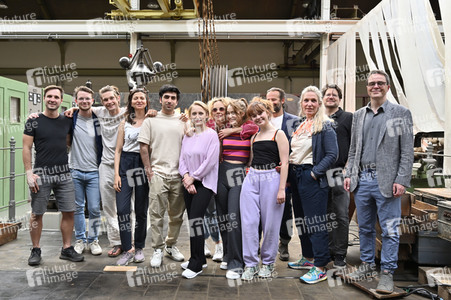 Settermin 'Unsere wunderbaren Jahre' in Mönchengladbach