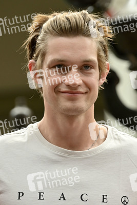 Settermin 'Unsere wunderbaren Jahre' in Mönchengladbach