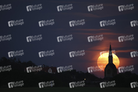 Vollmond über Gütz