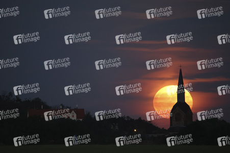 Vollmond über Gütz