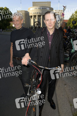 Filmpremiere 'Stand Up! Was bleibt, wenn alles weg ist' in Berlin