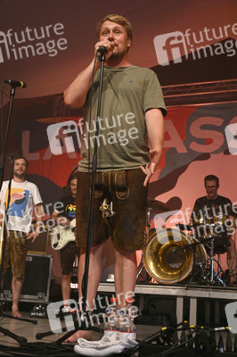 Konzert von LaBrassBanda in Eggenfelden