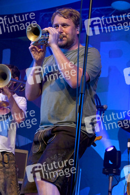 Konzert von LaBrassBanda in Eggenfelden