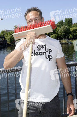 Spree Clean Up in Berlin