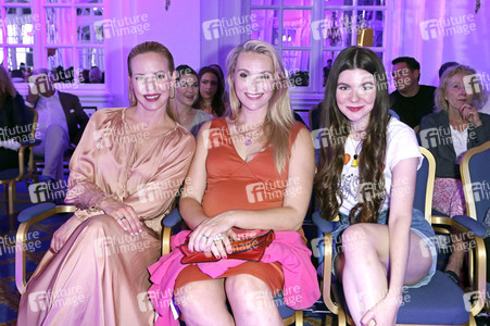 Ernstings Family Fashion Show in Hamburg