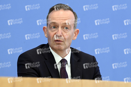 Bundespressekonferenz Zukunft der DB und der Schiene in Berlin