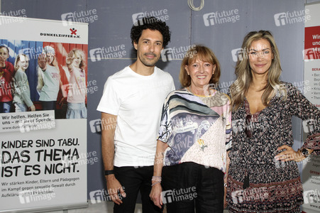 Besuch der Baustelle der neuen Räumlichkeiten vom gemeinnützigen Verein Dunkelziffer e.V. in Hamburg