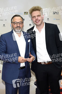 21. Verleihung des Friedenspreises des Deutschen Films 'Die Brücke' in München