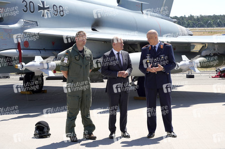 ILA-Eröffnung mit Bundeskanzler Scholz und anschließendem Rundgang in Berlin
