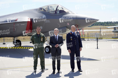 ILA-Eröffnung mit Bundeskanzler Scholz und anschließendem Rundgang in Berlin