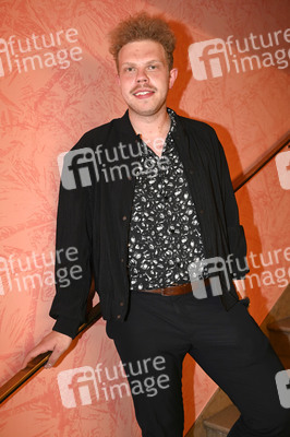 Theaterpremiere 'Extrawurst' in München