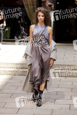 Anja Gockel Fashionshow W 22 auf der Frankfurt Fashion Week AW 2022
