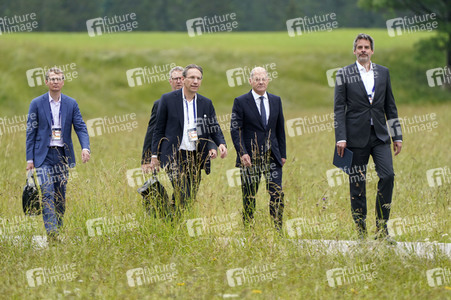 Abschlusspressekonferenz zum G7-Gipfel in Klais