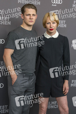 Serienpremiere 'Das Netz - Ein Wintermärchen', Filmfest München 2022