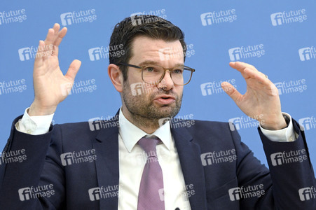 Bundespressekonferenz Vorstellung des Eckpunktepapiers zum Selbstbestimmungsgesetz in Berlin