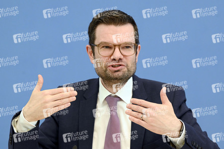 Bundespressekonferenz Vorstellung des Eckpunktepapiers zum Selbstbestimmungsgesetz in Berlin