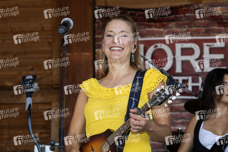 Konzert von More Than Words in Walddorf