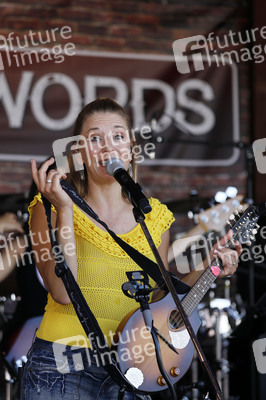 Konzert von More Than Words in Walddorf