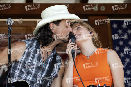 Konzert von More Than Words in Walddorf