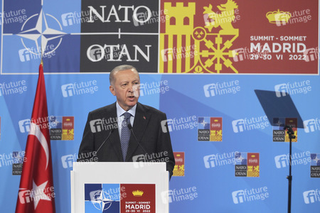 Pressekonferenz mit Recep Tayyip Erdoğan zum NATO Gipfel 2022 in Madrid