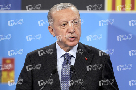 Pressekonferenz mit Recep Tayyip Erdoğan zum NATO Gipfel 2022 in Madrid
