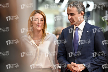Fototermin mit Kyriakos Mitsotakis und Roberta Metsola im EU-Parlament in Straßburg