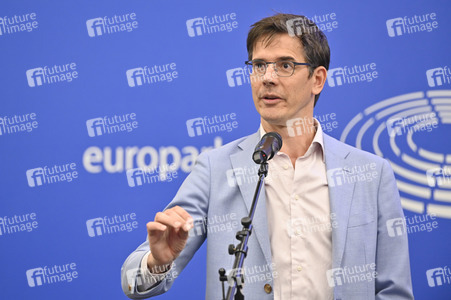 Pressekonferenz zum delegierten Taxonomie-Rechtsakt über Kernenergie und Gas im Europäischen Parlament in Straßburg