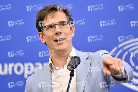 Pressekonferenz zum delegierten Taxonomie-Rechtsakt über Kernenergie und Gas im Europäischen Parlament in Straßburg