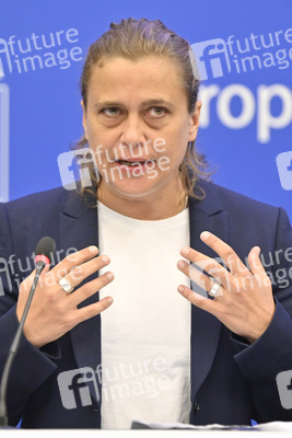 Pressekonferenz zum delegierten Taxonomie-Rechtsakt über Kernenergie und Gas im Europäischen Parlament in Straßburg