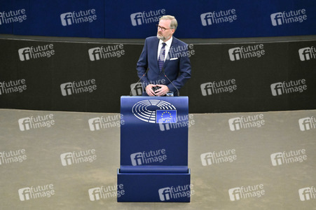 Petr Fiala stellt Prioritäten der tschechischen EU-Ratspräsidentschaft vor im EU-Parlament in Straßburg