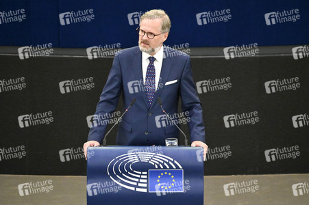 Petr Fiala stellt Prioritäten der tschechischen EU-Ratspräsidentschaft vor im EU-Parlament in Straßburg