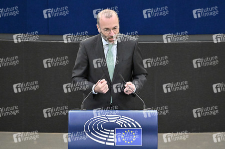 Petr Fiala stellt Prioritäten der tschechischen EU-Ratspräsidentschaft vor im EU-Parlament in Straßburg