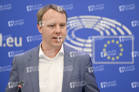 Pressekonferenz EU-Finanzierung für Ungarn gemäß der Rechtsstaatlichkeits-Konditionalitätsverordnung im EU-Parlament in Straßburg