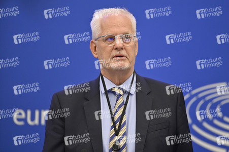 Pressekonferenz EU-Finanzierung für Ungarn gemäß der Rechtsstaatlichkeits-Konditionalitätsverordnung im EU-Parlament in Straßburg