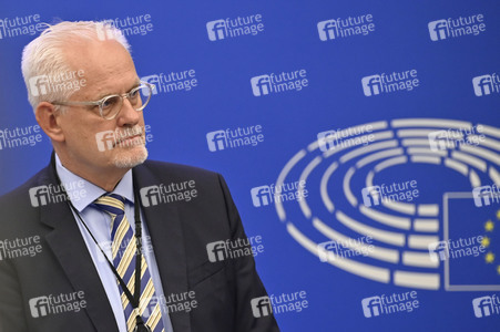 Pressekonferenz EU-Finanzierung für Ungarn gemäß der Rechtsstaatlichkeits-Konditionalitätsverordnung im EU-Parlament in Straßburg