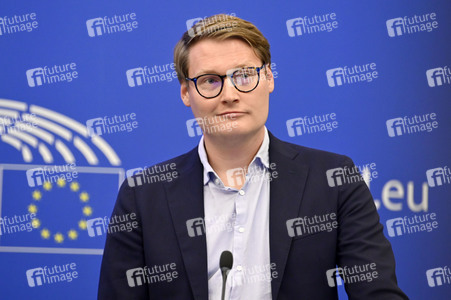 Pressekonferenz EU-Finanzierung für Ungarn gemäß der Rechtsstaatlichkeits-Konditionalitätsverordnung im EU-Parlament in Straßburg
