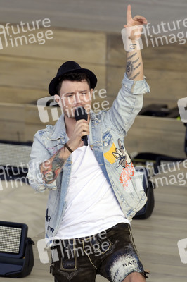 TV-Show 'Die große Schlagerstrandparty 2022 - Es geht wieder los!' in Gelsenkirchen